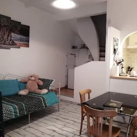 Holiday home Lou Caumino : Charmante Petite Maison De Ville. *